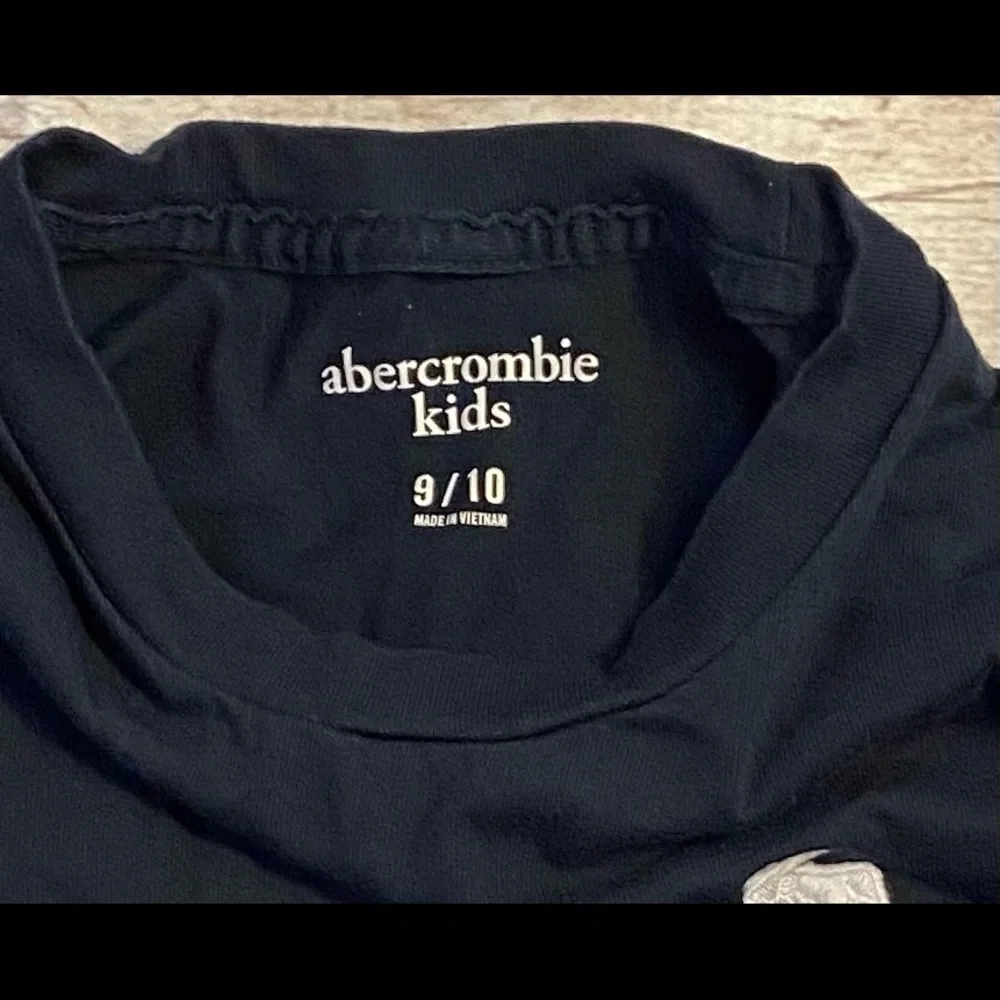 📌Abercrombie Kids • Shirt
